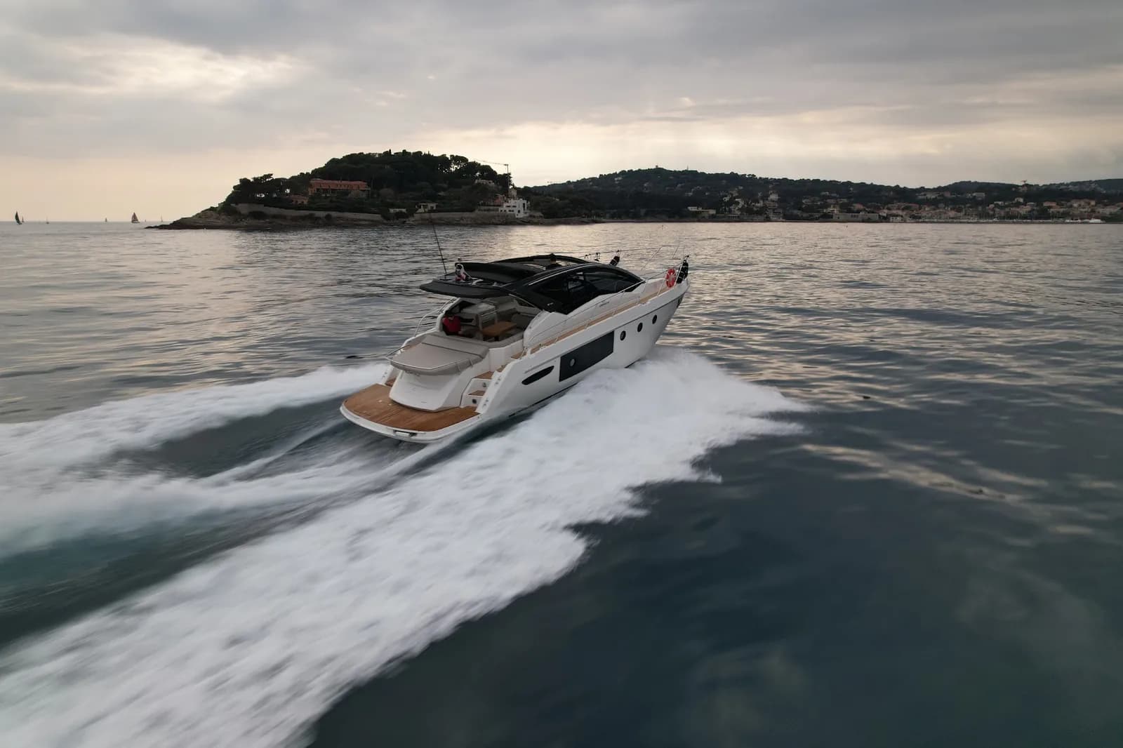 CRANCHI 44 – Yacht 14.02 m – Image n°1