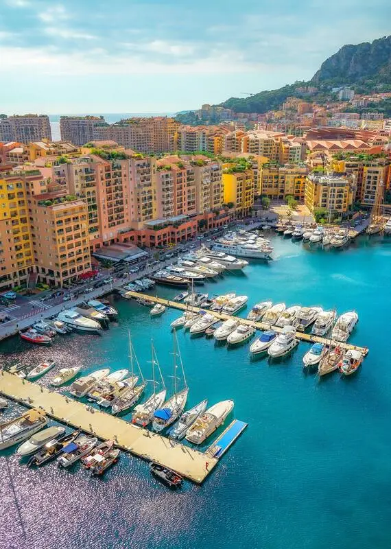 Luxury yacht charter in Monaco
