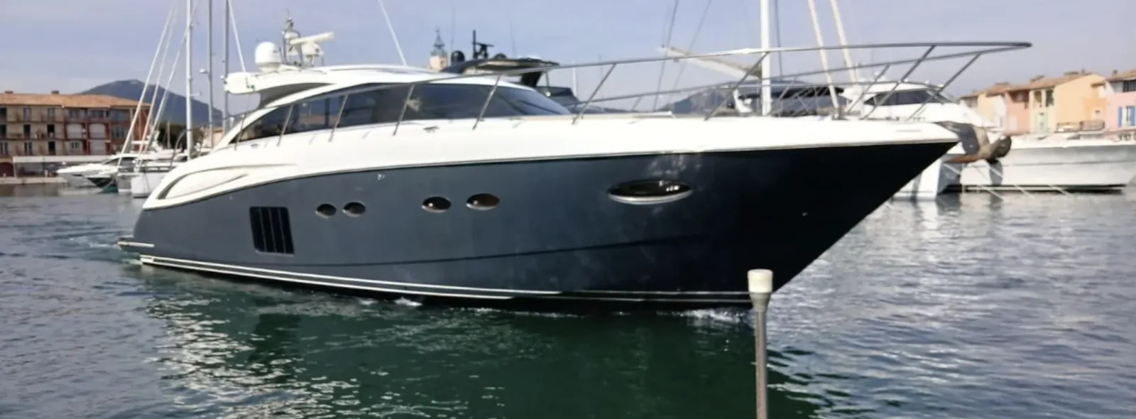 PRINCESS PRINCESS V62 – Yacht 19 m – Image n°1