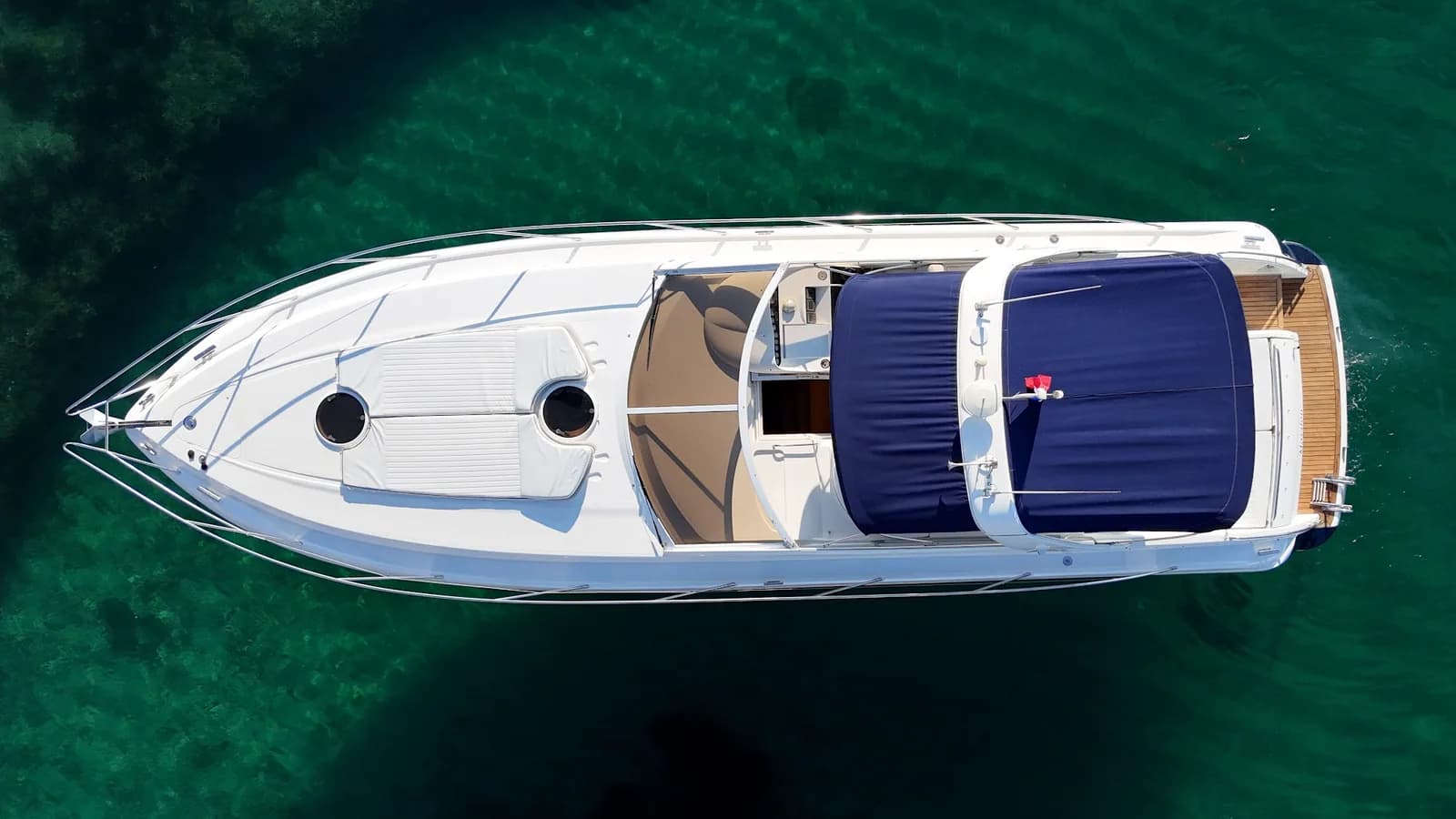 PRINCESS V42 – Yacht 12.8 m – Image n°1