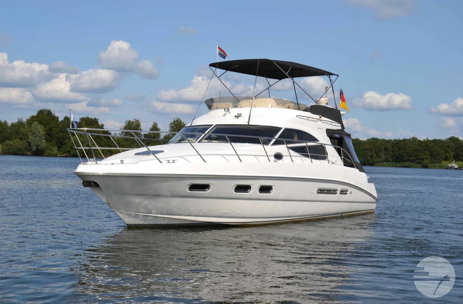 SEALINE SEALINE F42 – Yacht 12.88 m – Image n°1